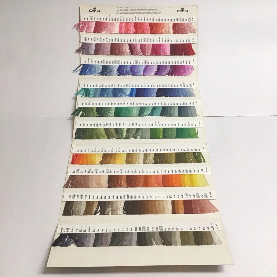 DMC Embroidery Floss Stitcher's Color Guide 360 6-Strand Samples Vintage 4th Ed - Image 2 of 4