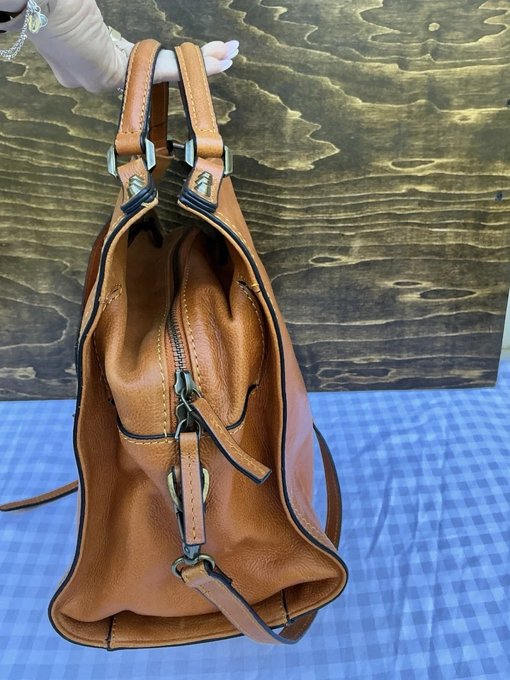 Bolso Bandolera Bolso de Cuero C&C California Bolso de Mujer Bronceado Británico Foto 4 de 4