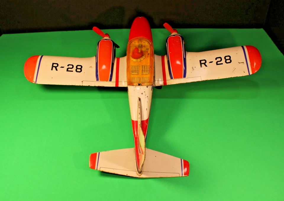 PIPER AZTEC R-28 TIN TOY FRICTION DUAL PROP AIRPLANE, CIRCA 1960 "RICO" SPANISH - Image 2 of 4
