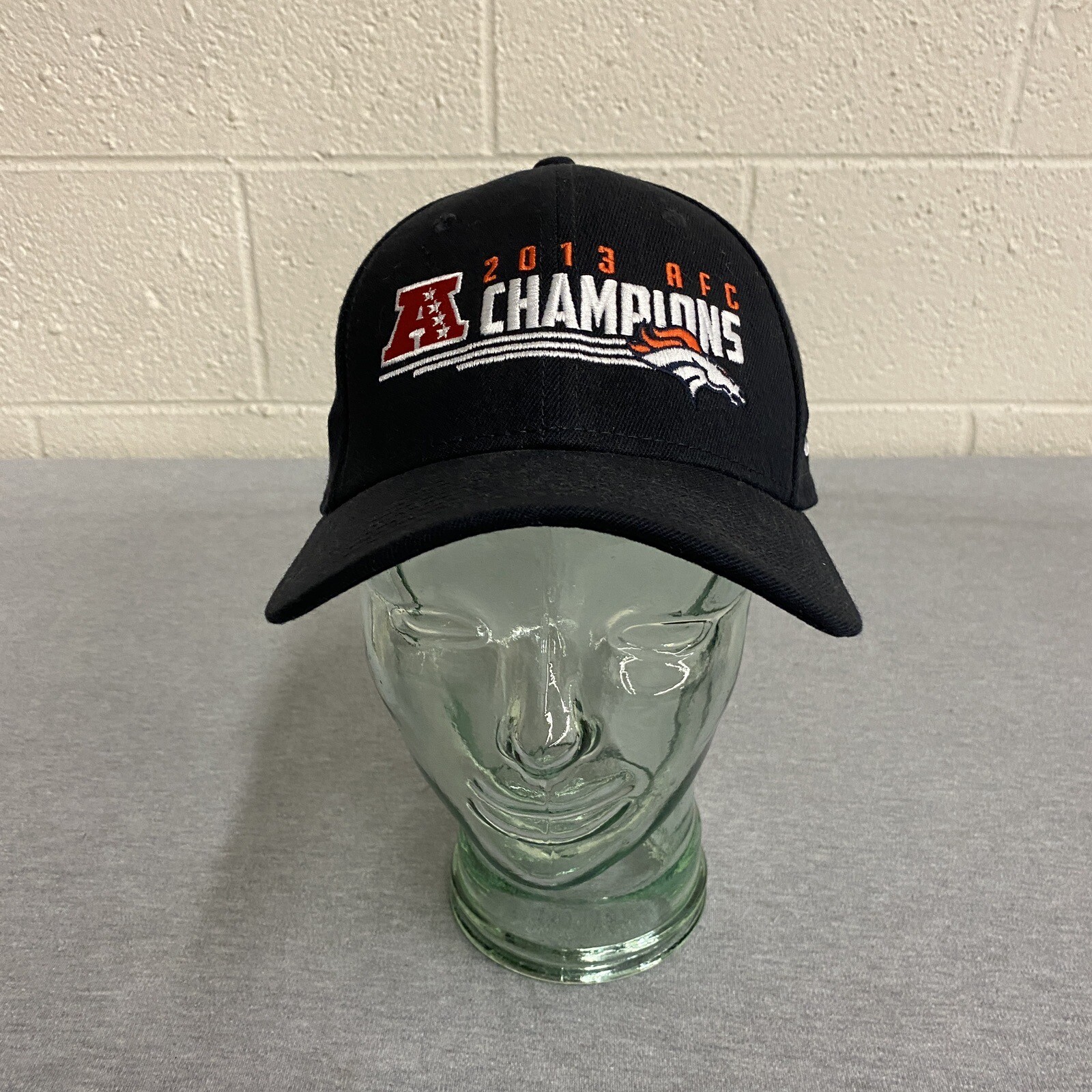 Denver Broncos 2013 AFC Champions New Era 39Thirty S/M Hat