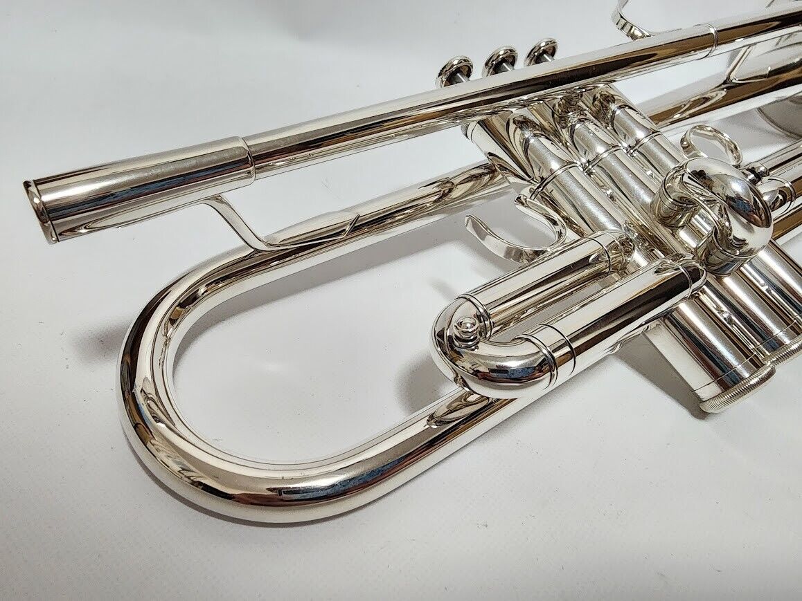s-l1200.jpg s-l1200.jpg