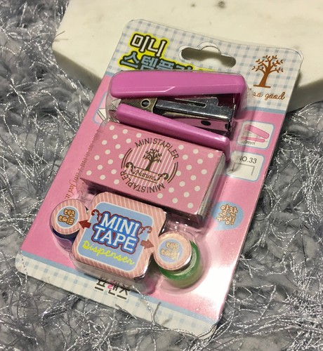 Mini Stapler Staples + 2x Mini Tapes Cute Stationery School Supplies Gift Set - Picture 11 of 13