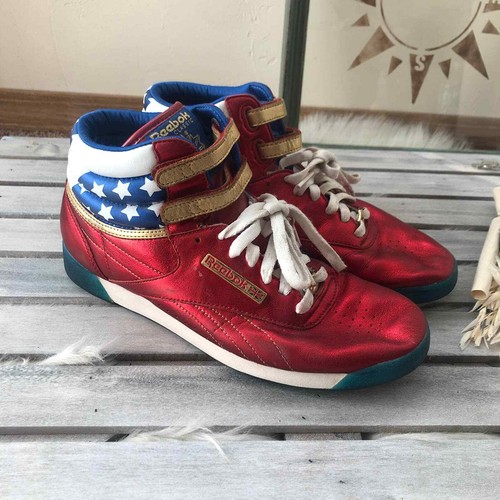 RARE Reebok Femme Fatale Wonder Woman 