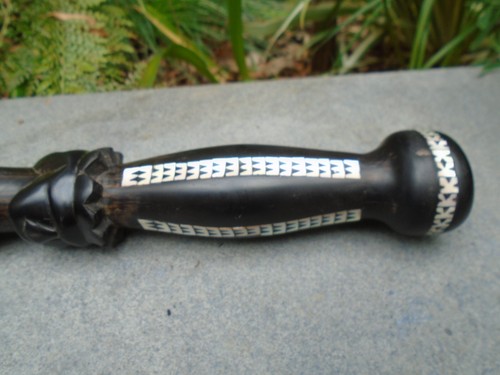 Hardwood ebony walking stick with Mop inlay and carved kings detail- lovely item - Picture 10 of 18