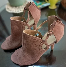 Womens Lauren Conrad High Dress Heels Shoes Boot Open Toe Rosey Tan size 9