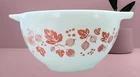 Pink Gooseberry Pyrex 1.5 Pint Cinderella Bowl