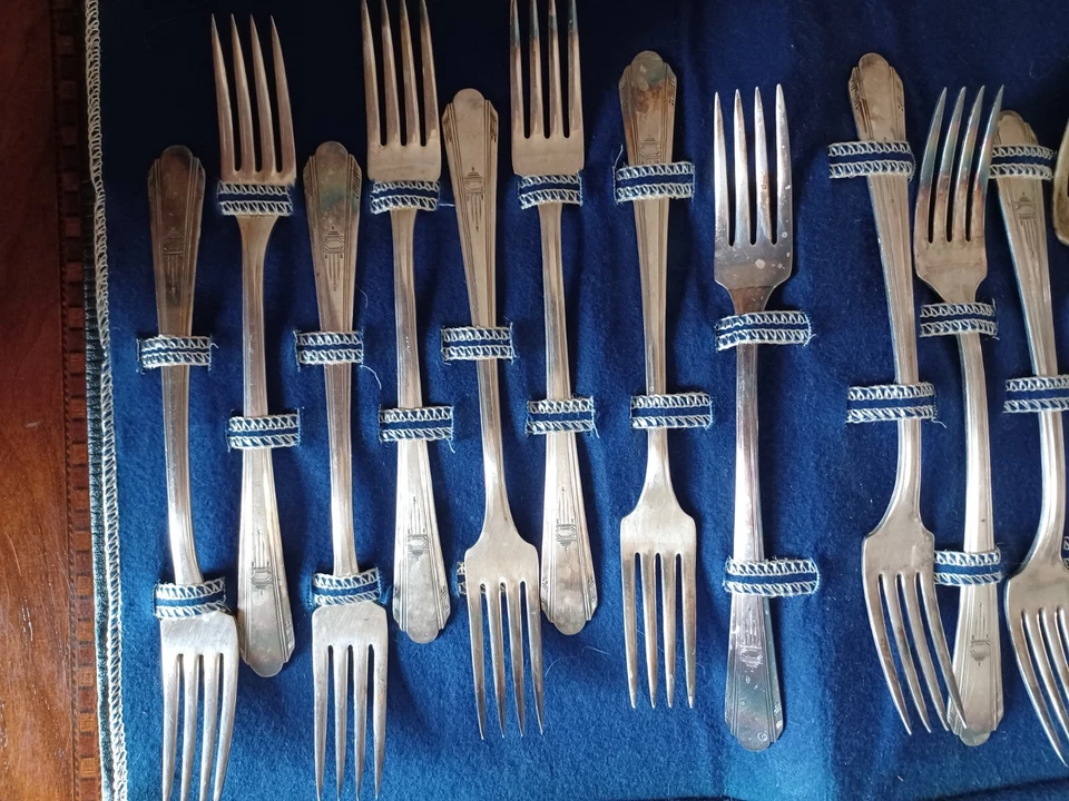 Cubiertos Paramount Art Deco 1933 Wm A Rogers Oneda 41 piezas Foto 2 de 4