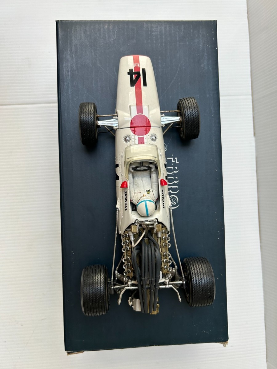 EBBRO Honda F1 RA 300 #14 1967 Légers Défauts 1/20 F1 Miniature