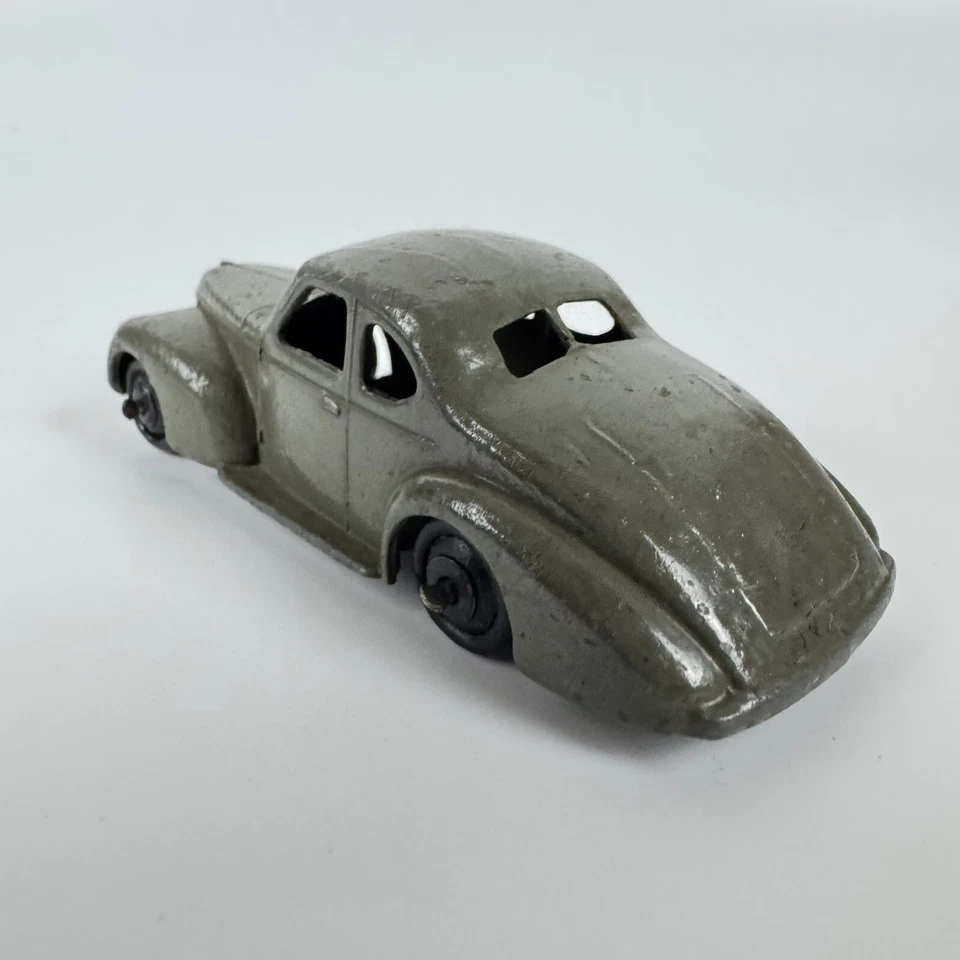 Dinky 39F Studebaker State Commander Dark Grey - good unboxed — 第 3/4 张图片