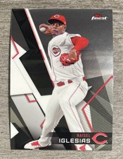 Raisel Iglesias 2018 Topps Finest Reds #52  *A534*