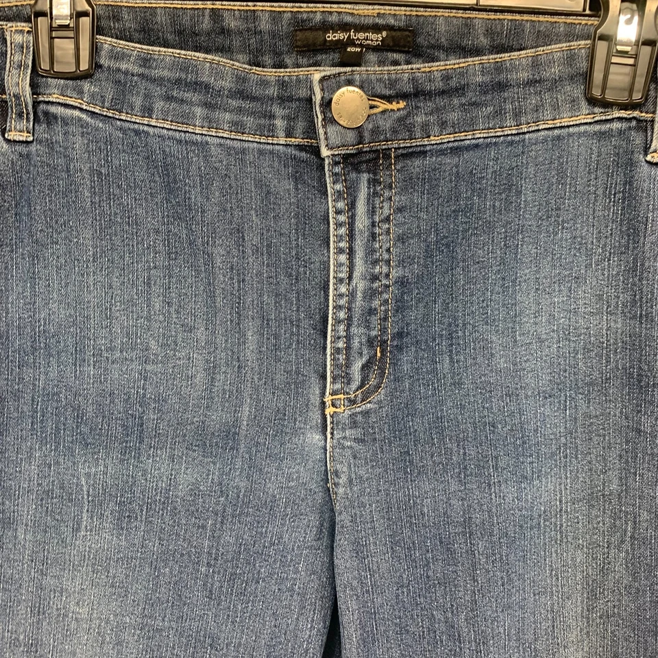 Daisy Fuentes Jeans Womens 20W Blue Stretch Medium Wash Denim Straight 42x26 - Image 4 of 4