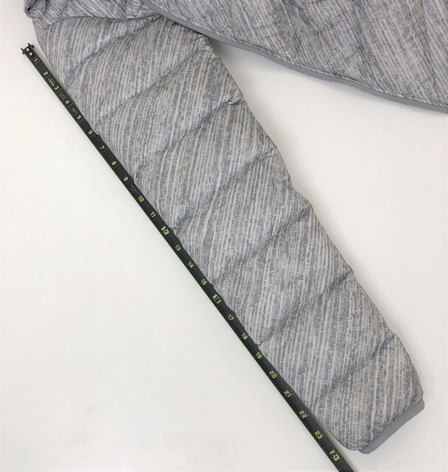 Mountain Hardware Down Puffer jacket Q.Shield 650… - image 10