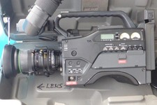 SONY EVW-300P Hi8 tape Video Camcorder  Canon Macro YH13x7.5 f/1.4 Lens  Case