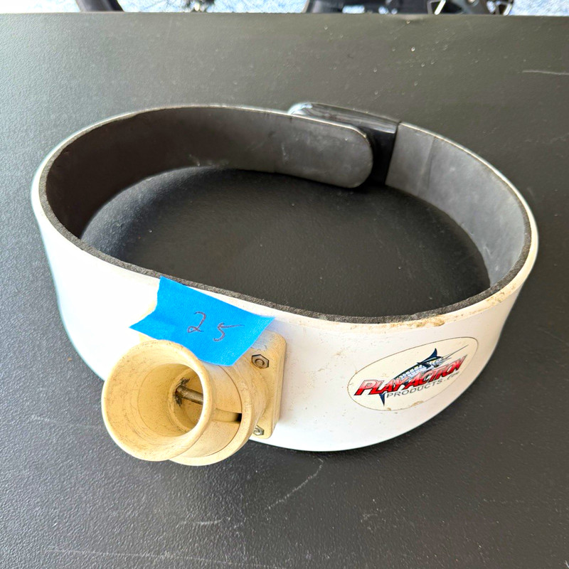 PlayAction Products Fighting Belt w/ Rod Holder Cup Attachment, White Plastic