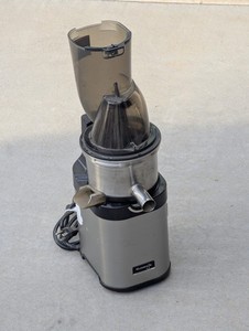 Kuvings Stainless Steel Masticating Juicer Master Chef CS700