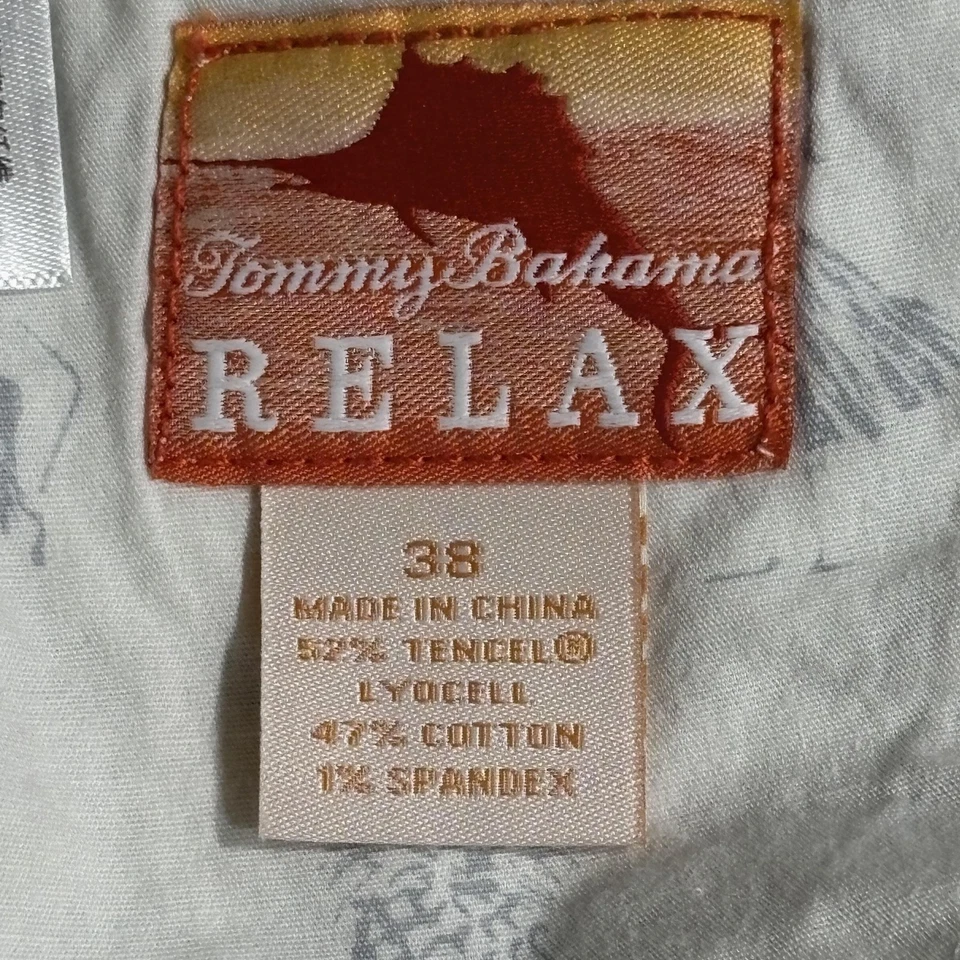 Tommy Bahama Relax Shorts Mens 38 Beige Gray Plaid Tencel Lyocell Stretch Chino - Image 3 of 4