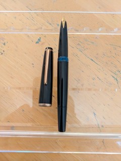 vtg Black Gt Montblanc 32 Fountain Pen 14k F Nib