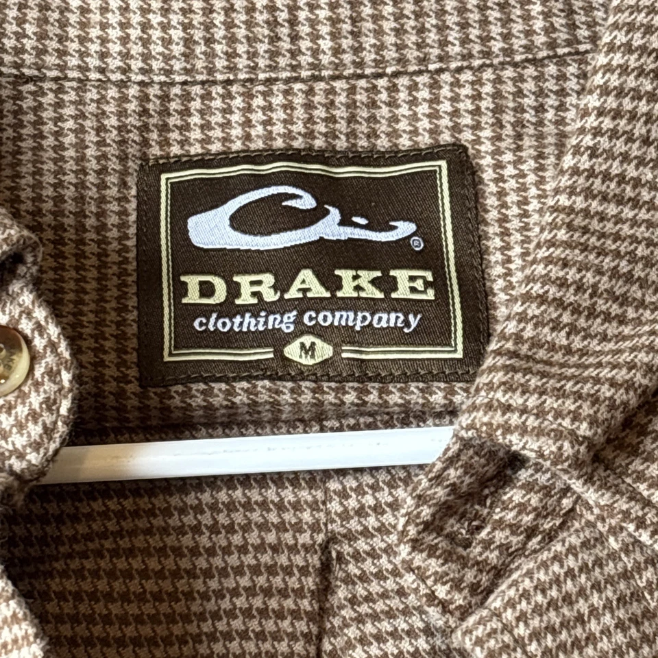 NWT Drake Waterfowl Autumn Brushed Twill Houndstooth  Flannel Shirt Medium Khaki - Image 4 of 4