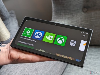 Razer Edge 5g RZ80-0460 Verizon Only 128GB Black A Light Burn