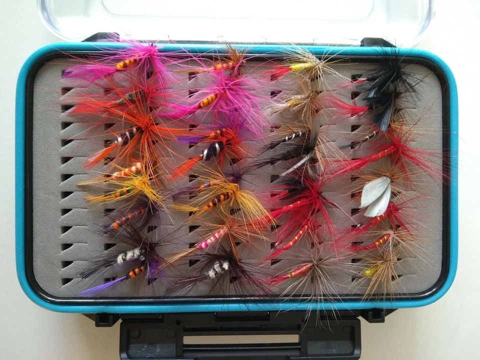 trucha salmón pesca con mosca moscas surtido caja de aparejos con 64 moscas pesca con mosca  Foto 4 de 4