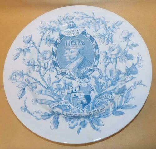 Royal Worcester Silver Jubilee Royalty Collectables