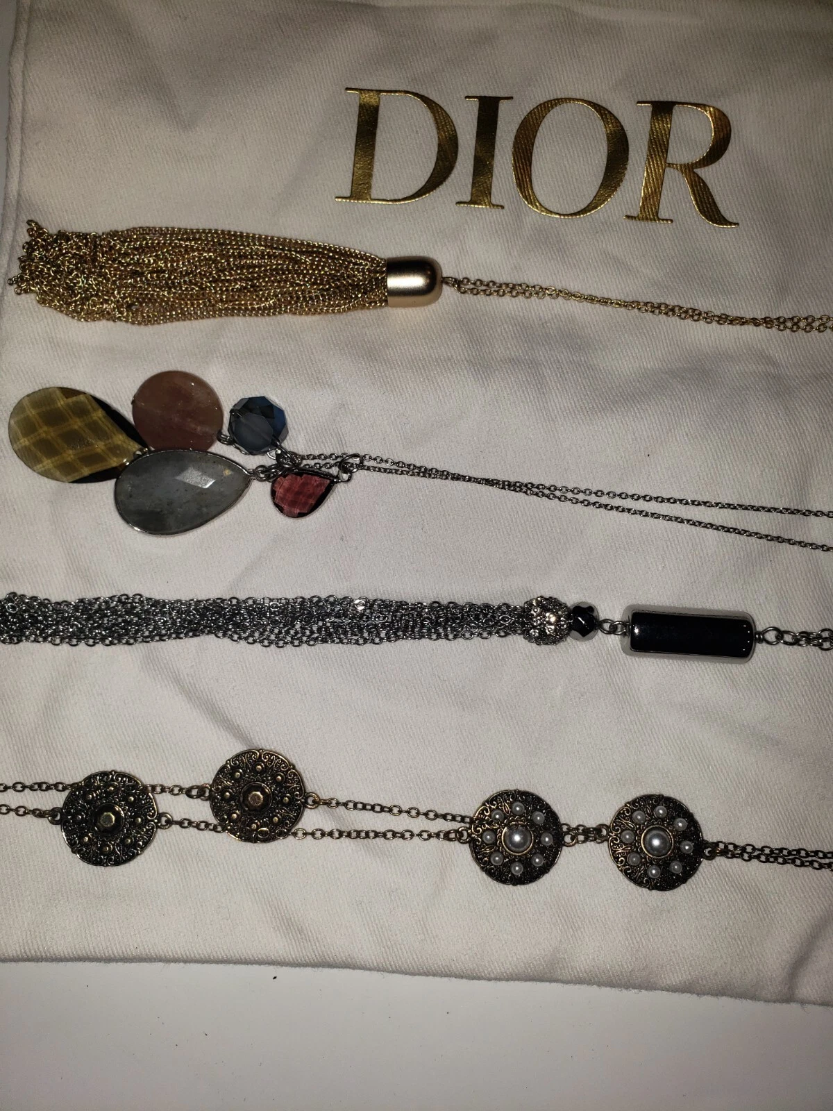 2 LOFT Collana 1 The Limited Collana 1 Dior Duster Bag 1 Perla Collana Oro