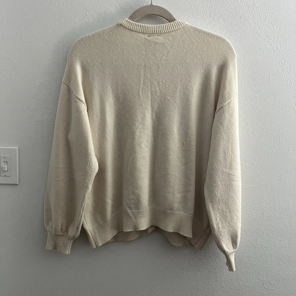 Cardigã Disney Her Universe Beauty & The Beast tamanho plus size 2 bordado - Imagem 2 de 4