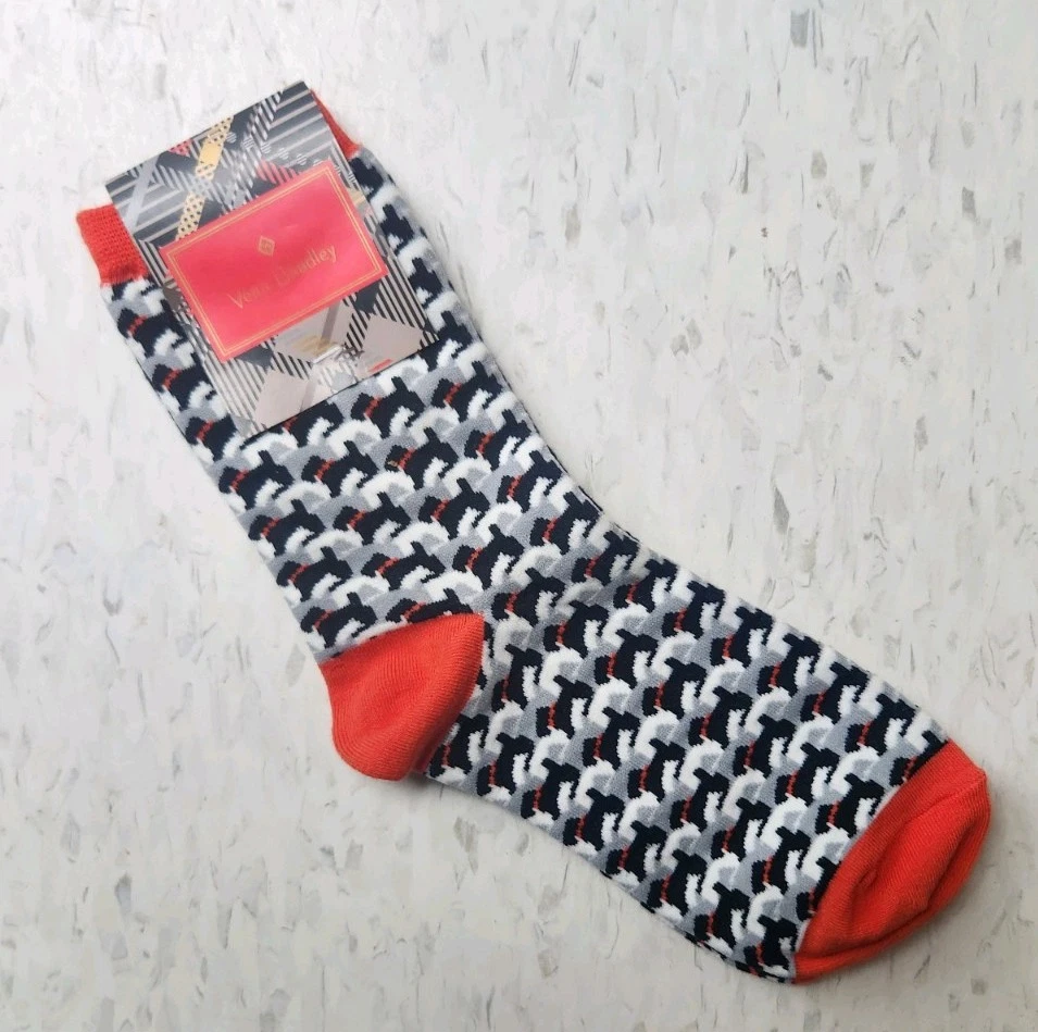 Meias femininas Vera Bradley Crew cachorro vermelho cinza e preto novas em folha. 1 par fofo - Imagem 2 de 4