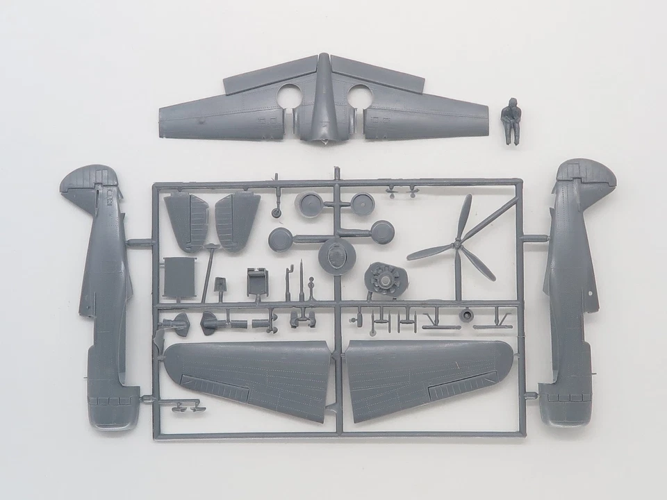 HELLER L094 - Curtiss 75.A3   1:72 - Immagine 3 di 4