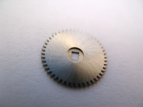 MOVADO 122,123,125,127,128,129 ASSORTED NEW OLD STOCK MOVEMENT PARTS - Picture 3 of 8