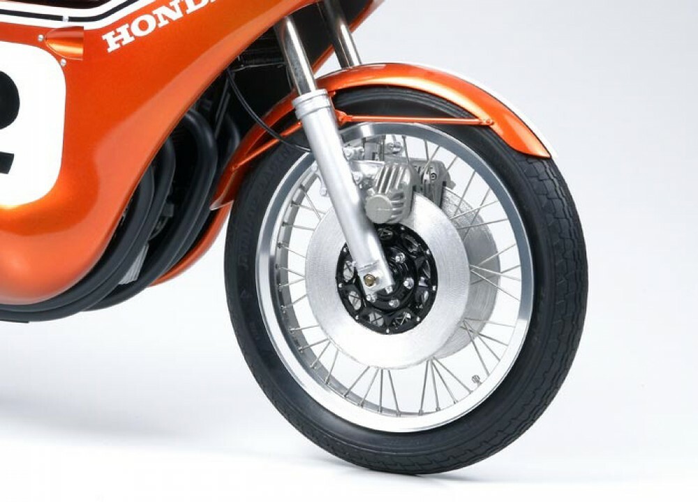 タミヤ1/6CB750 Tamiya 1/6 Scale Honda CB750 Collectors Club Special Semi