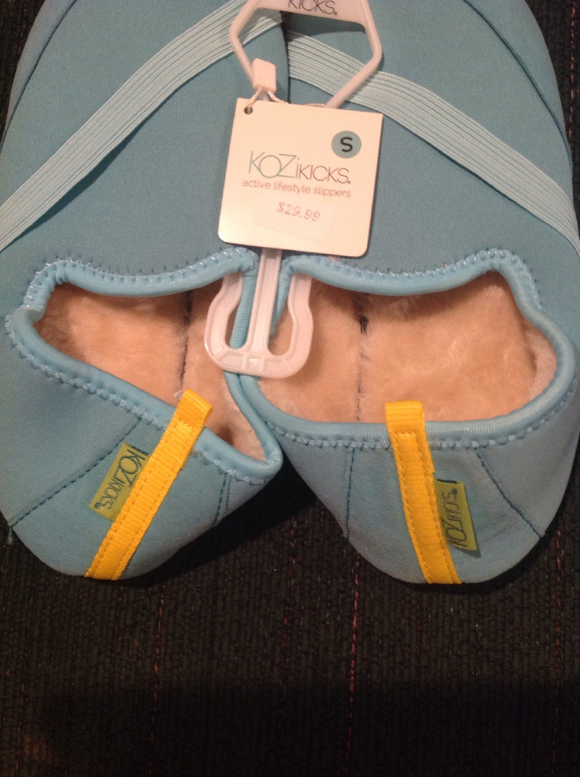 New KoziKicks Womens Small Active No-Slip Slippers Rubber Sole Fur Lining  Teal | eBay