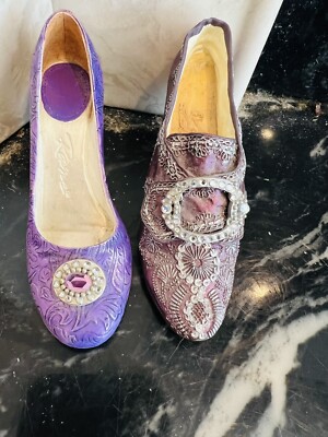 Vintage/ Rare -  2  Just The Right Shoe Collectibles / Raine Willitts Designer