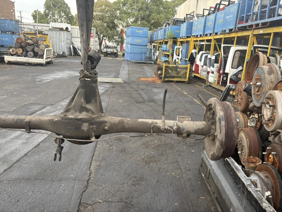 Toyota Townace Rear Differential Assembly 2.0L Manual RWD YR39 04/1992-12/1996 - image 3 of 4