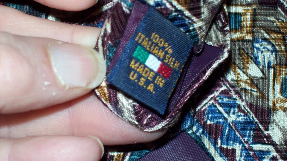 Lote de 2 corbatas International Passport para hombre multicolores 100 % seda italiana Foto 2 de 3