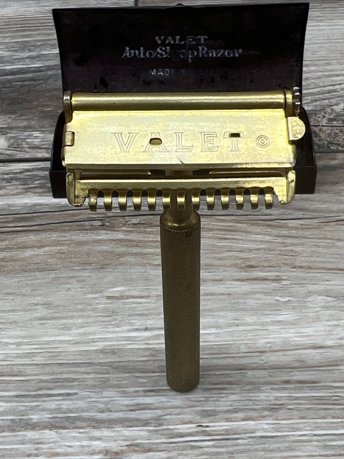 Antique Old Gillette Valet AUTO/STROP RAZOR In Metal Case w/35+ Blades ...