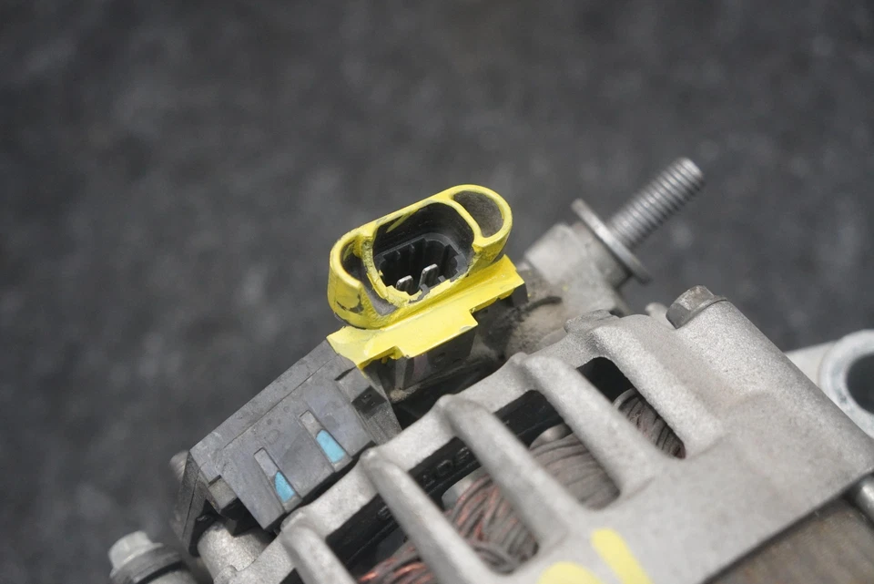 Alternator 25888947 OEM Chevrolet Corvette ZR1 C6 2009-13 *Note* - Image 2 of 4