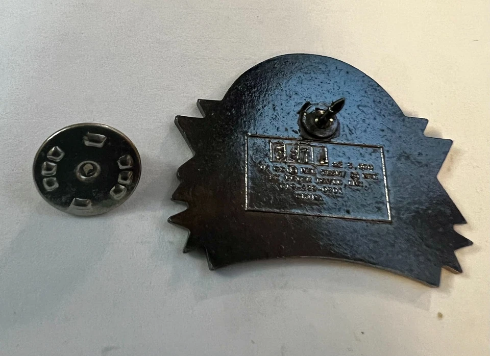 PHOENIX Coyotes vs Sharks October 10, 1996 Inaugural GAME Pin #3871 Of 5000 NICE - Image 3 of 3