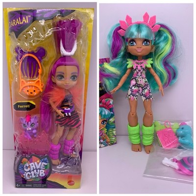 Set Of 2 Cave Club Girls Roaralai/Ferrell NIB & Rochelle/Teddy-Rex