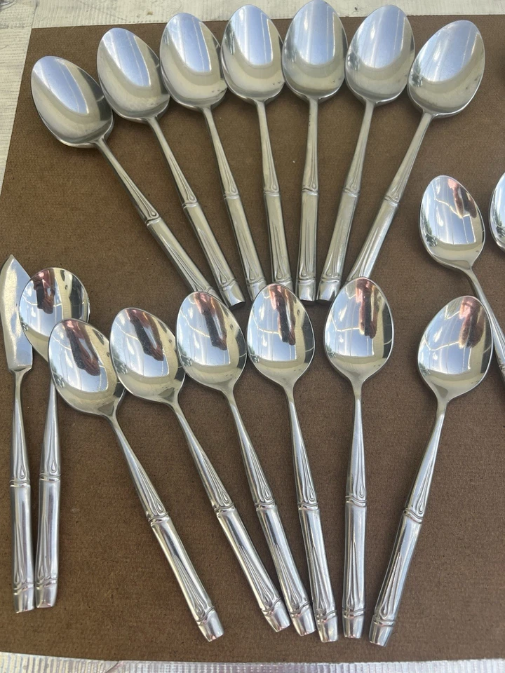 Oxford Hall Nudo Madera Bambú Inoxidable Japón Completo + Juego de 52 Foto 2 de 4