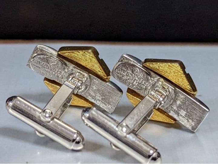 Givenchy Cufflinks Button No.416 Classic Retro Ch… - image 4