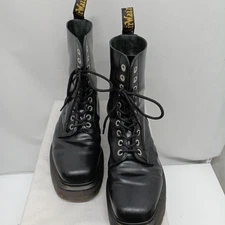 DR.MARTENS Model number: black US 10 10 hole boots