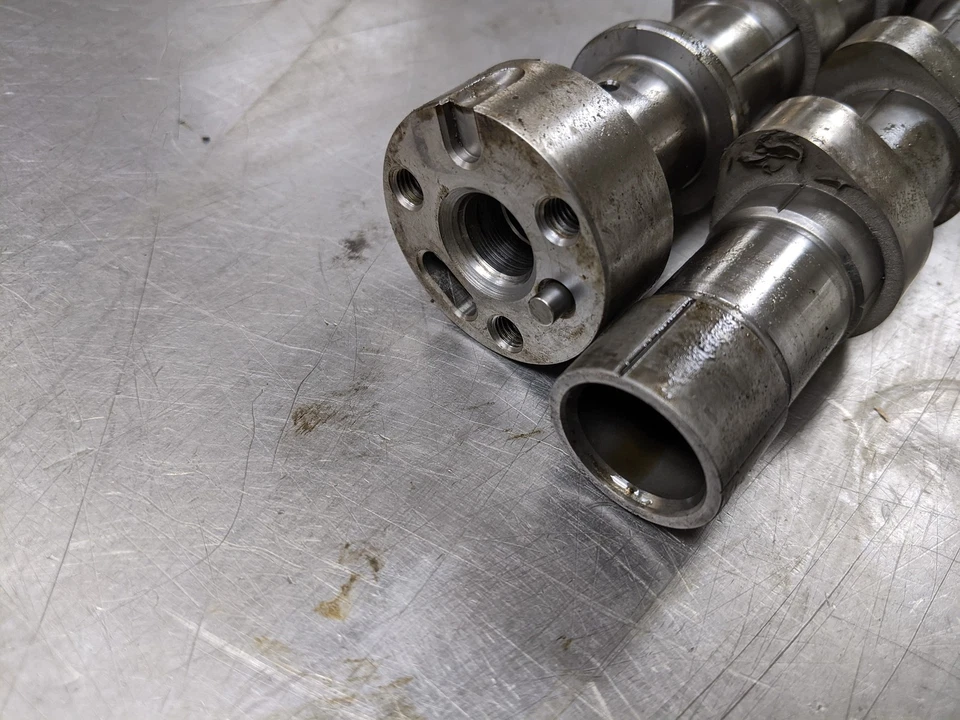 Juego de pares de árboles de levas derecho para Subaru Forester 2.5 14-15 Foto 2 de 4