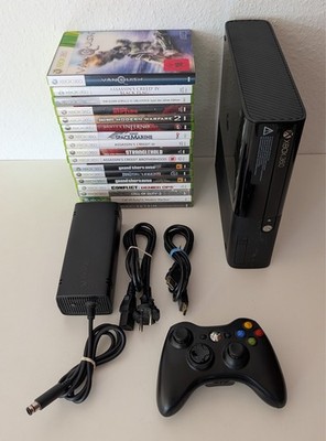 Xbox 360 E 250 GB Konsole Schwarz - Wireless Controller - 17x Spiele