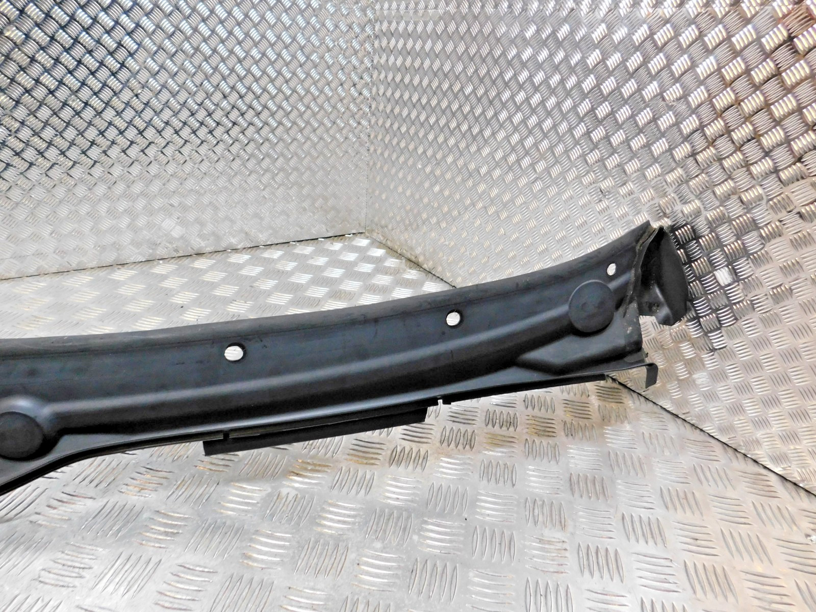 8402642 Bmw X5 Series E53 Cover Windshield Wiper Trim Front Windscreen Cover thumbnail 11