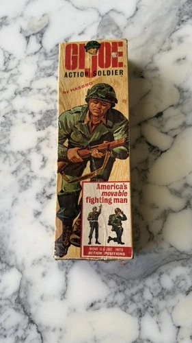 Hasbro G.I. Joe Action Soldier Vintage 1965 Figure Box Army Manual Hat Boots