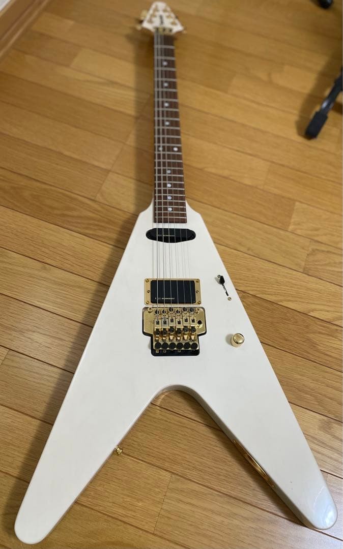 ギター FERNANDES FV-80k ◻️FERNANDES◇FV-80K◇Flying V◇Kuroyume◇Arata Suzuki◇Fernandes