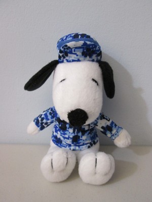 metlife snoopy plush