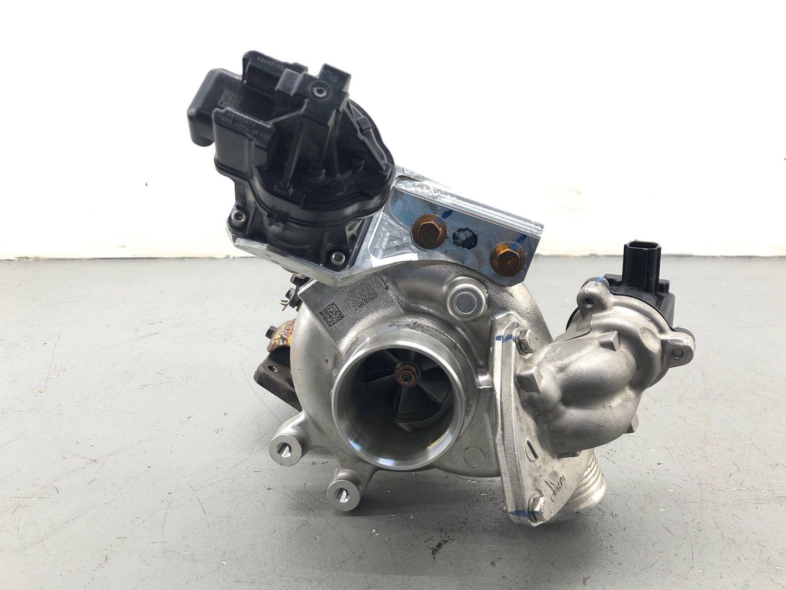 2020-2023 MCLAREN GT 4.0L RIGHT SIDE ENGINE TURBO TURBOCHARGER 22FA241GP OEM