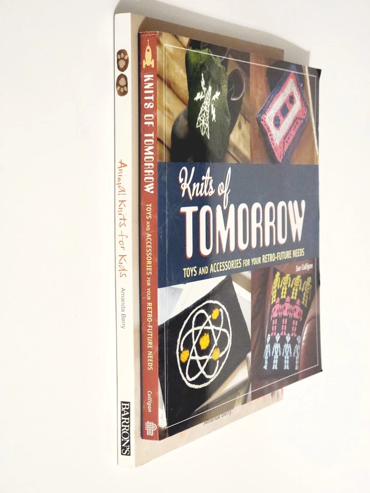 Lot 2 Kids Knitting Projects: Animal Knits For Kids & Knits Of Tomorrow - Image 2 of 4